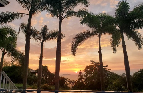 Batangas City Villa | Villa in Batangas