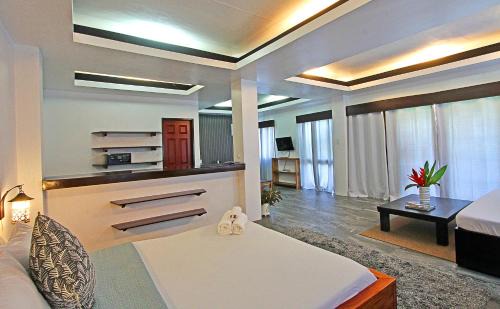 Catangnan Resort | Villa Maya