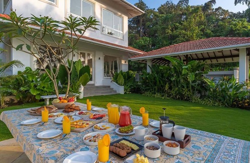 Salvador do Mundo Villa | Villa Nora | Villas By Noor