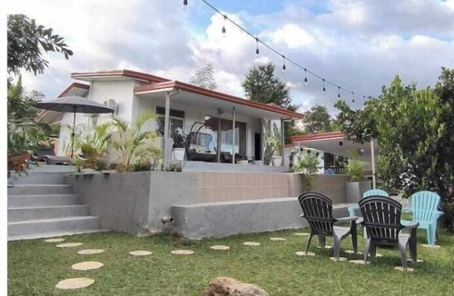 La Paz House | Villa w/nature’sView &Pool/bonfire/outside movie