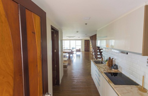 Morong Apartment | Vine and Canopy