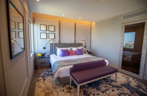 Ahmedabad Hotel | Vivanta Ahmedabad SG Highway