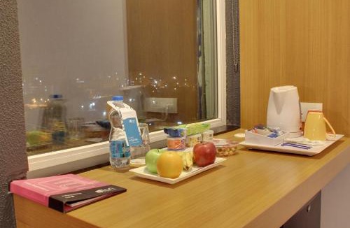 Ahmedabad Hotel | Vivanta Ahmedabad SG Highway