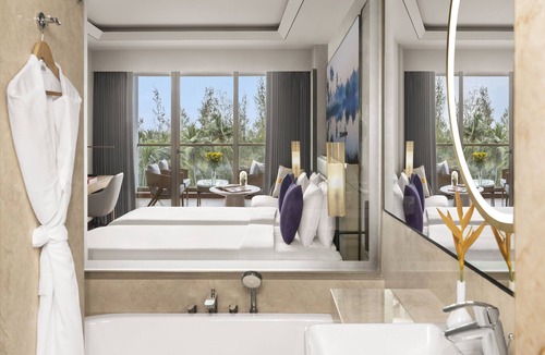 Caranzalem Hotel | Vivanta Goa, Miramar