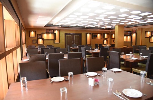 Anand Hotel | Viz Park Hotel