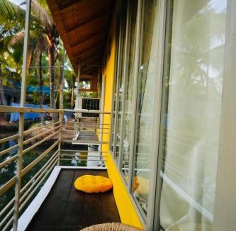 Munroe Island House | Vrindavan homestay