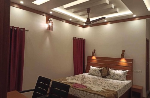 Alappuzha Bed & Breakfast | "Wake Up to Waves: Your Cozy Beachfront Escape Awaits!"