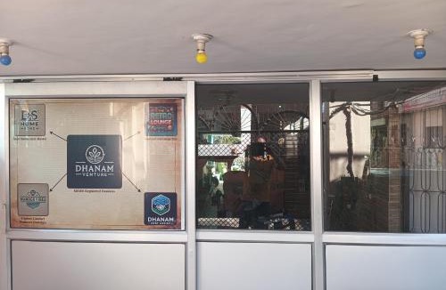 Alambagh Hostel | Wander Vibes Female DROM