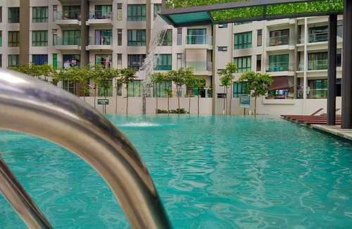 Seri Kembangan Condo | WarihHomestay 2 Bedroom Near UPM Serdang