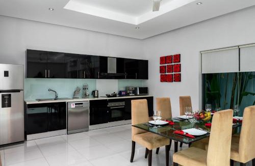 Ban Saiyuan Villa | Wave Heaven Villa in Rawai