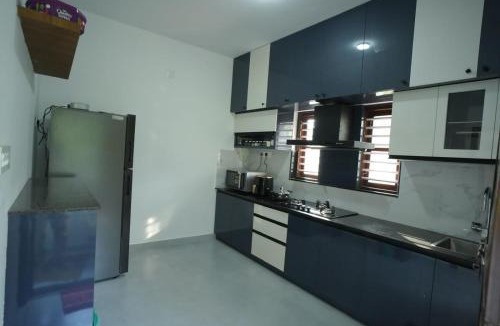 Sulthan Bathery House | Wayanadan Huts Homestay