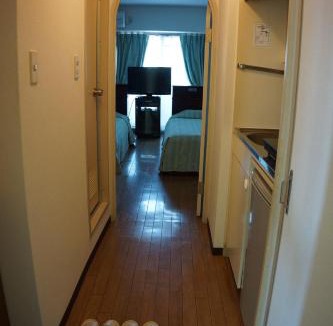 Naniwa Apartment | Weekly Green In Namba