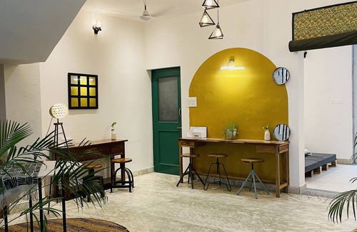 C-Scheme Bed & Breakfast | Welcome to Pinterest Inspired Villa in center of the city.