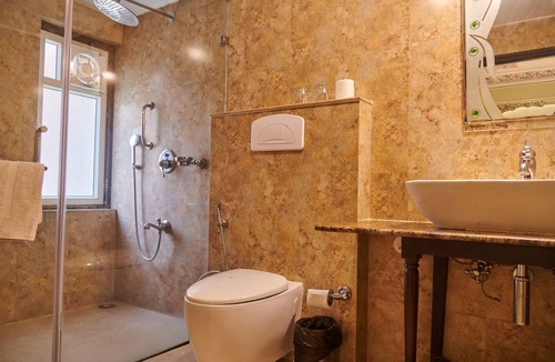 Bani Park Hotel | WelcomHeritage Traditional Haveli