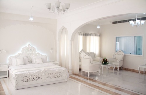 Bani Park Hotel | WelcomHeritage Traditional Haveli