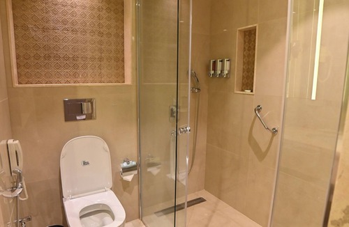 Visakhapatnam Hotel | Welcomhotel by ITC Hotels, Devee Grand Bay, Visakhapatnam
