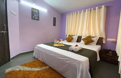Karla Villa | WHISTERIA VILLA