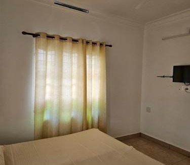 Kumbalam House | White House Homestay