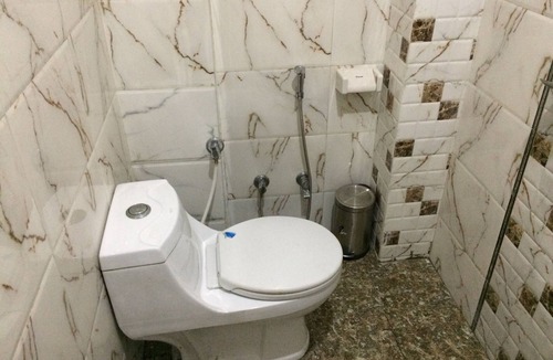 Sanganer Bed & Breakfast | White tulips home stay