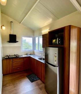Peermade House | Willostays Amburan hills cabin with mountain waterfalls views