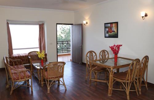 Turkaura House | Woodsvilla Residency Ranikhet