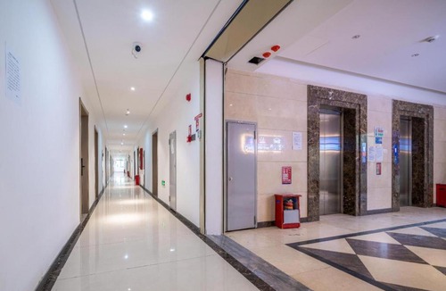 Longhua District Hotel | Xicheng Administrative Apartment (Shenzhen North Station Longhua Yifangcheng Branch)