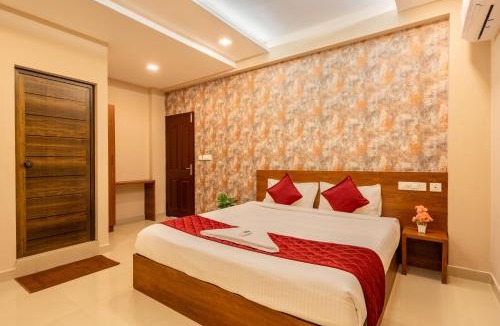 Shenoys Hotel | Yaad Residency