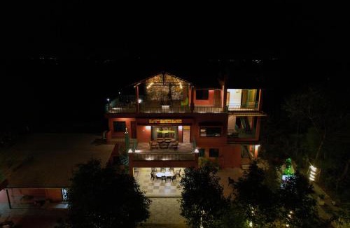 Hingana House | Yana's Farm