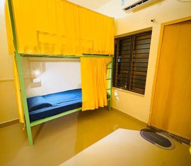 Varkala Hostel | Yes Hostel Varkala - Black Beach Road