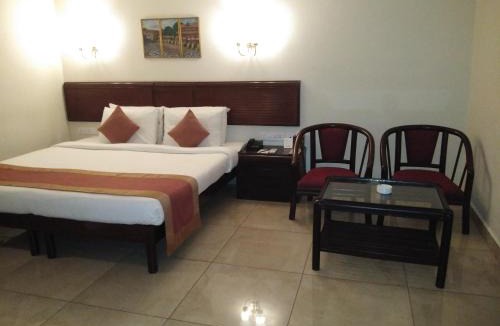 Ernakulam South Hotel | Yuvarani Residency