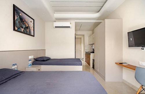 Udyog Vihar Apartment | Zencore Studio