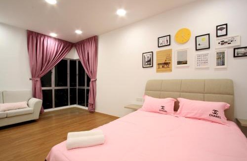 Sentul House | Zeta Desky