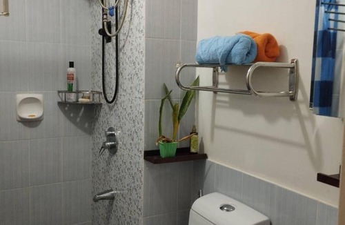 Quezon City Apartment | Zinnia South Tower by Jelih