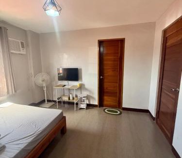 Coron Town Proper House | ZJ Hometel