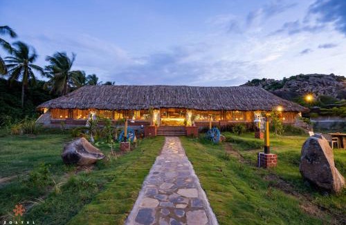 Gangavathi Hostel | Zostel Hampi (Gangavathi)