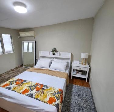 1 Bedroom 1 Bathroom - Free Parking