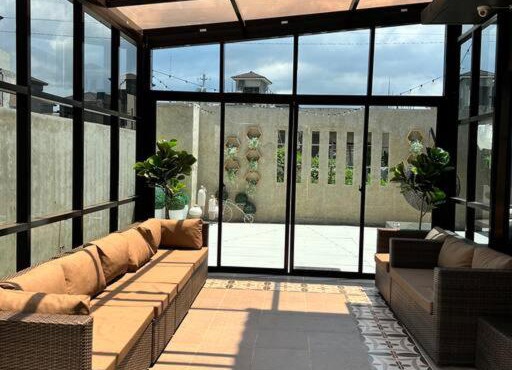 17 Riada Villa