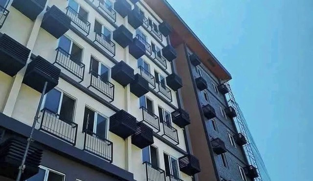 2-Bedroom Elegant Condo with Sunrise & Mountain View