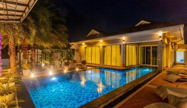 3 Bedroom Platinum Pool Villa Smooth as Silk