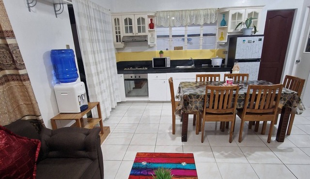 3-bedrooms house with spacious balcony, WiFi, AC in beautiful Dipolog City