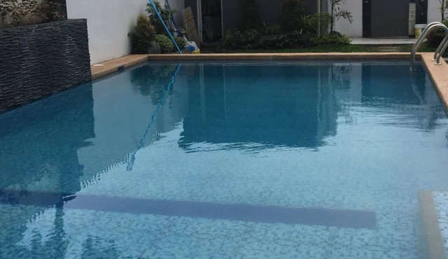 3 Story, 5 bedroom house, New Construction 2020 Modern Design, Pool w/BBQ area.