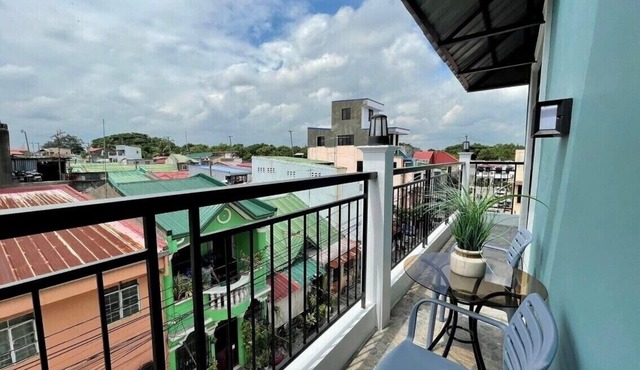 3rd floor 2 bedrooms 1 bathroom accommodate 5pax or more, home away from home.