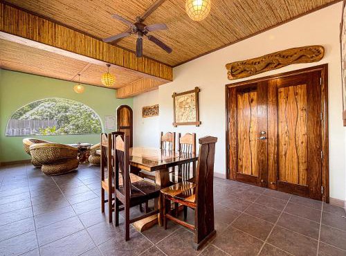 4 Bedroom Property in the Heart of Coron