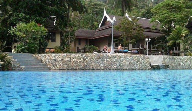 4 star beachfront resort , superior garden