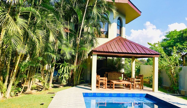 5 min walk from the beach- Beautiful Villa with private pool
