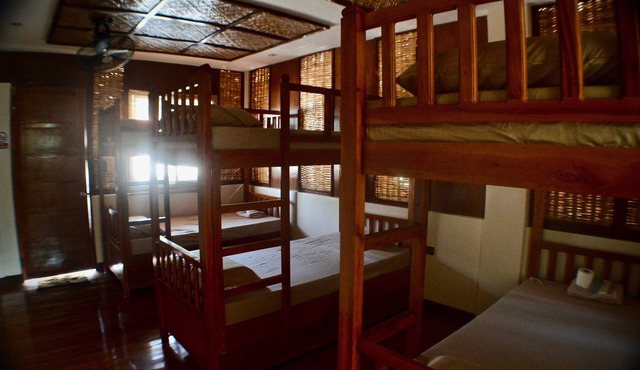 6-Bed Mixed Dormitory Room