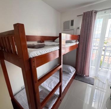6 beds condo unit in Bernwood Tower