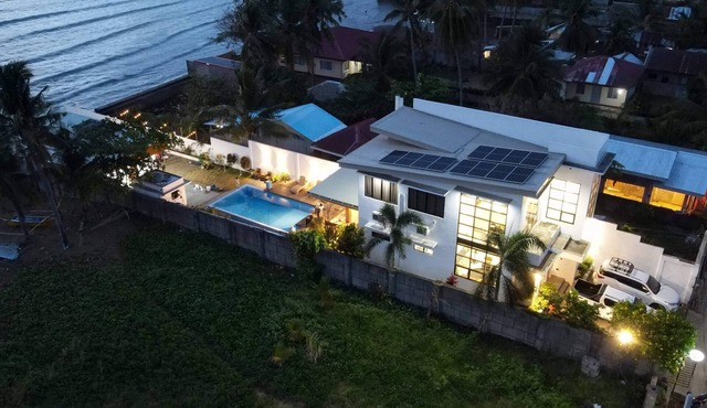 A beach house (shared space) and a romantic place during sunset!