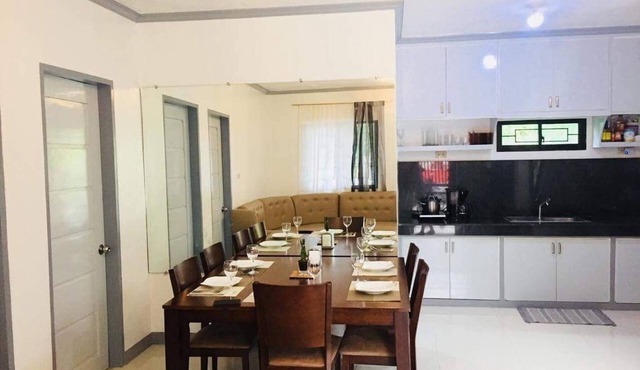 A Unique and Cozy Wholehouse in Babak Samal Island