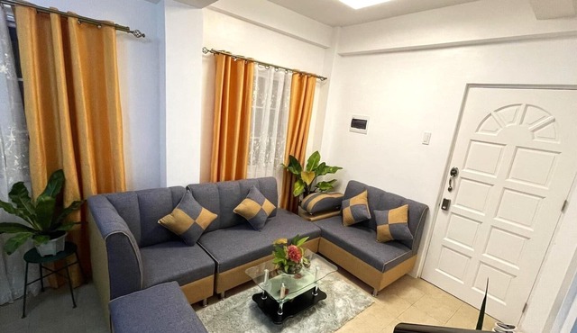 Adorable 4-bedroom house with WiFi, AC in wonderful Panglao Island